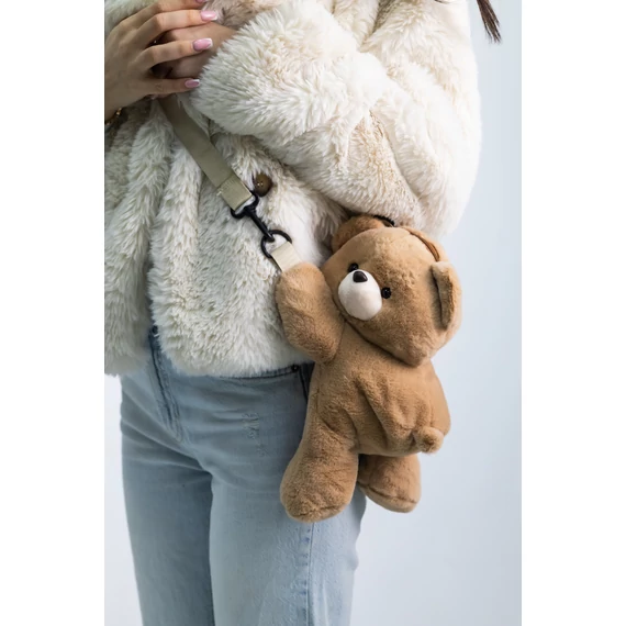 30 HUGS Ölelő plüss maci-táska (25-30 cm)