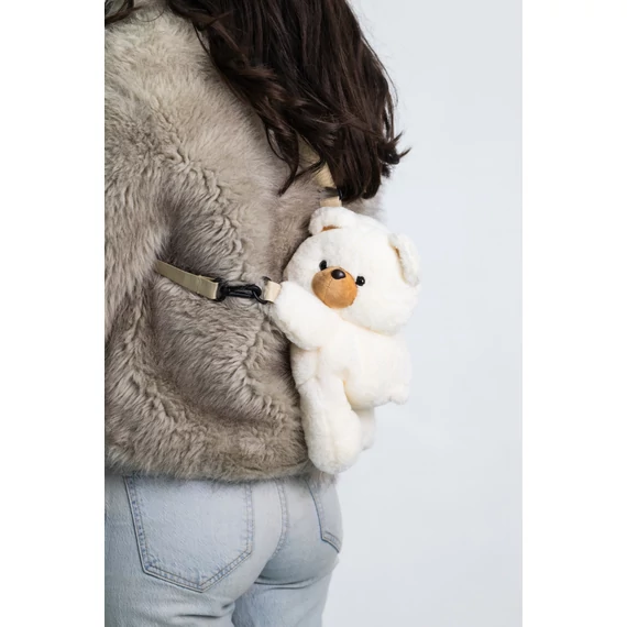 30 HUGS Ölelő plüss maci-táska (25-30 cm)